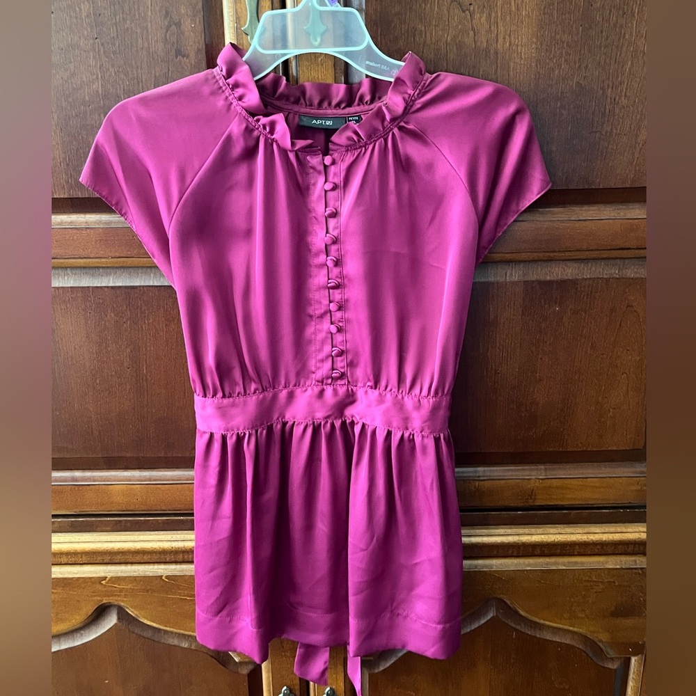 Apt 9 Women’s Petite Fuschia Blouse